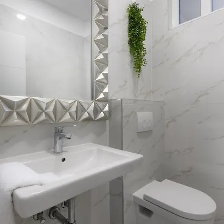 Luxury Fleur With Pool Βίλα