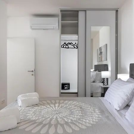 Βίλα Luxury Fleur With Pool Drage