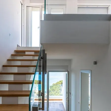 Βίλα Luxury Fleur With Pool Drage