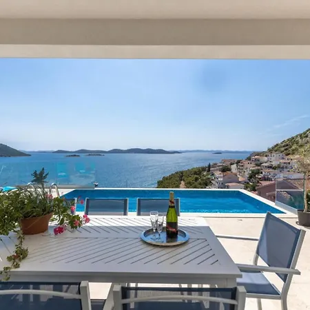 Luxury Fleur With Pool *