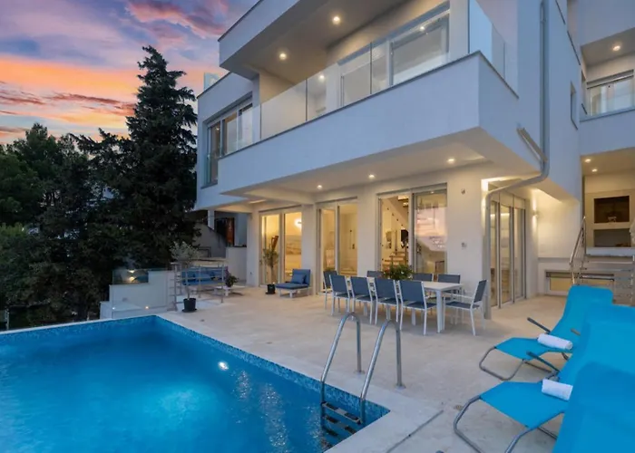 Villa Luxury Fleur With Pool