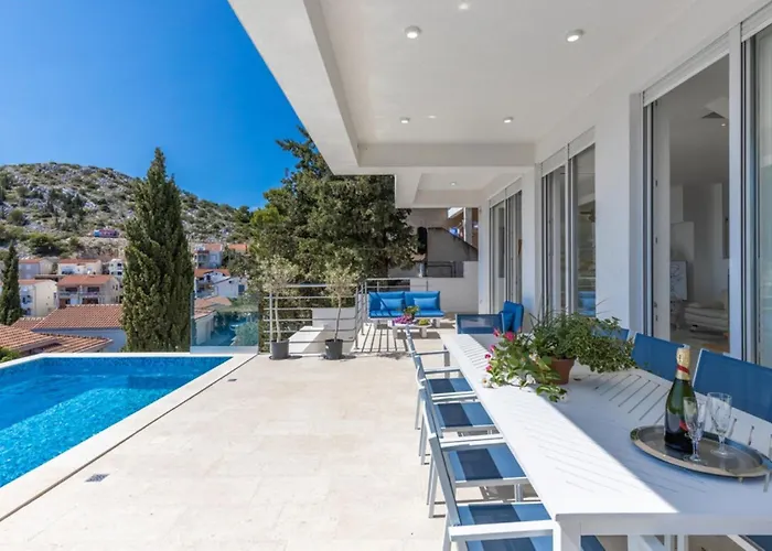 Luxury Fleur With Pool * Drage