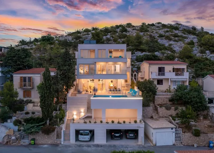 Villa Luxury Fleur With Pool