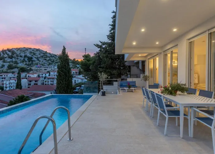 Villa Luxury Fleur With Pool