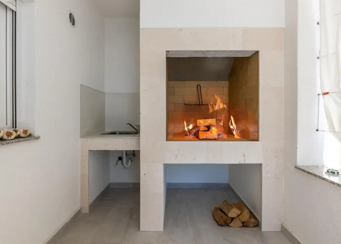 Luxury Fleur With Pool Вилла