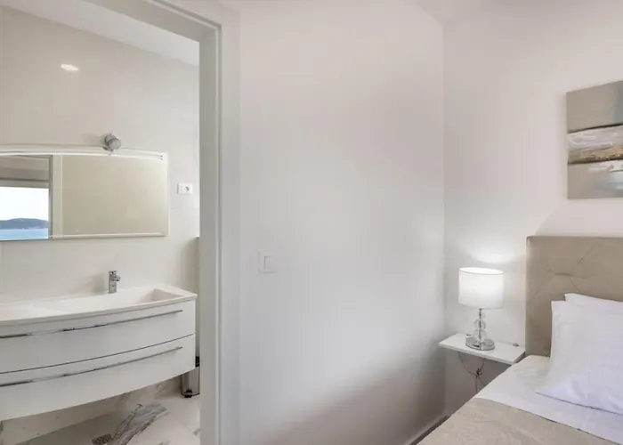 Luxury Fleur With Pool Вилла *