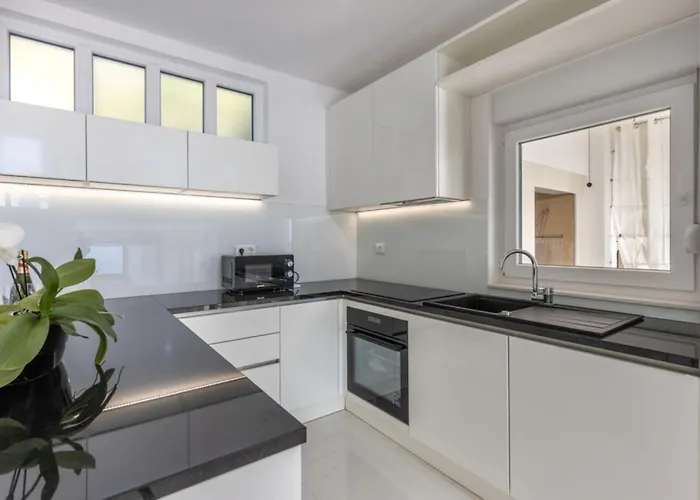 Luxury Fleur With Pool Вилла Драге