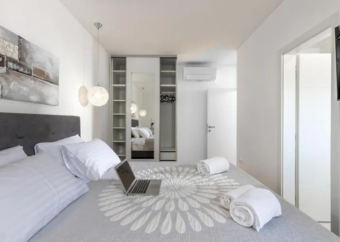 Вилла Luxury Fleur With Pool *