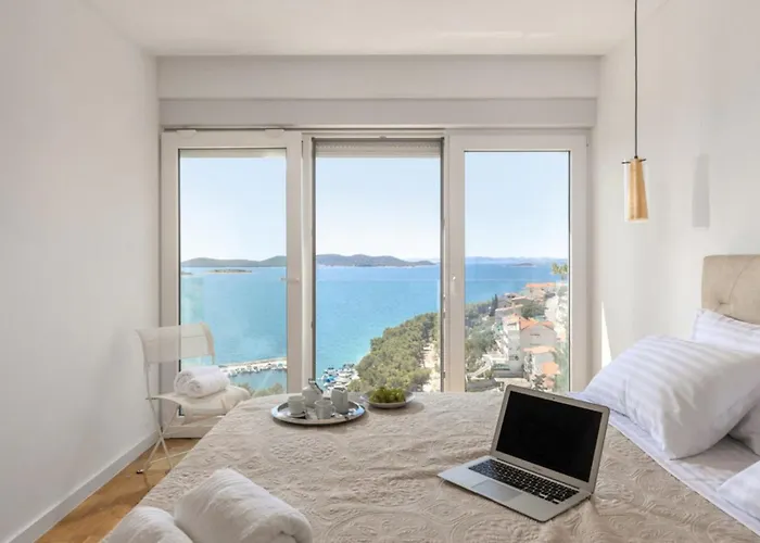 Luxury Fleur With Pool *