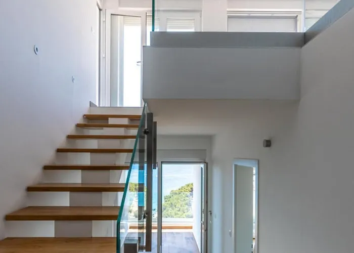 Вилла Luxury Fleur With Pool Драге